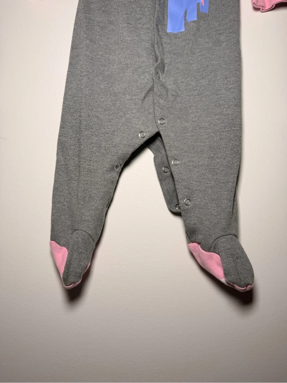 Nike gray pink graphic footed coverall snap closure cozy comfy girl footies